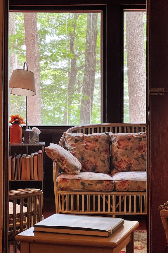 Historic Glen Lake Cottage With Private Waterfront Access - Empire, MI