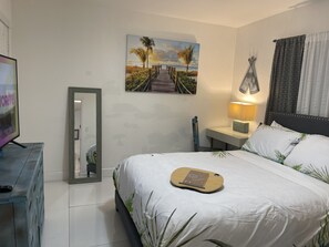 4 bedrooms, desk, iron/ironing board, free WiFi