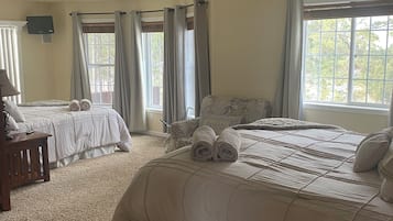 7 bedrooms, iron/ironing board, travel cot, free WiFi