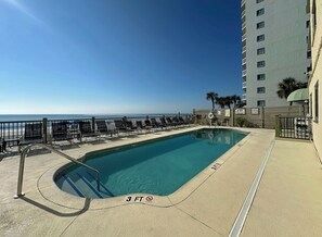 Pool - Horizon East 704 - Oceanfront in Garden City Beach, SC (Garden City)