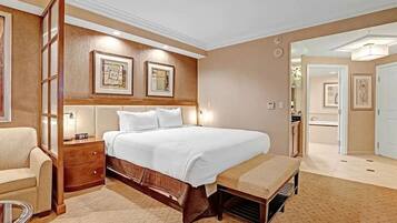 In-room safe, iron/ironing board, WiFi, bed sheets