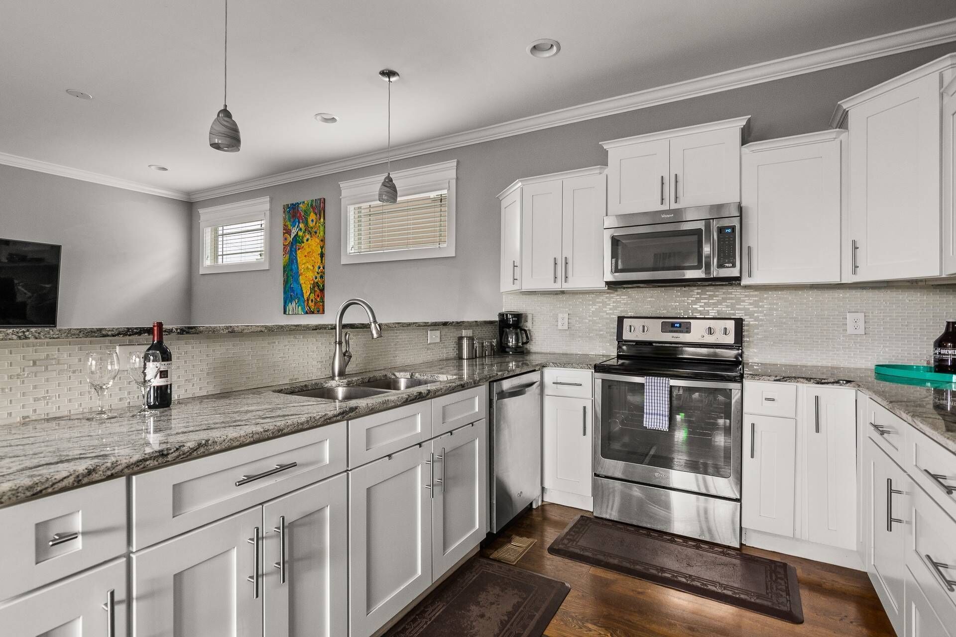 Chester ~ Unique East Nashville Home ~ Outdoor Space ~ 10 Min Downtown & Broadway ~ Fast Wifi