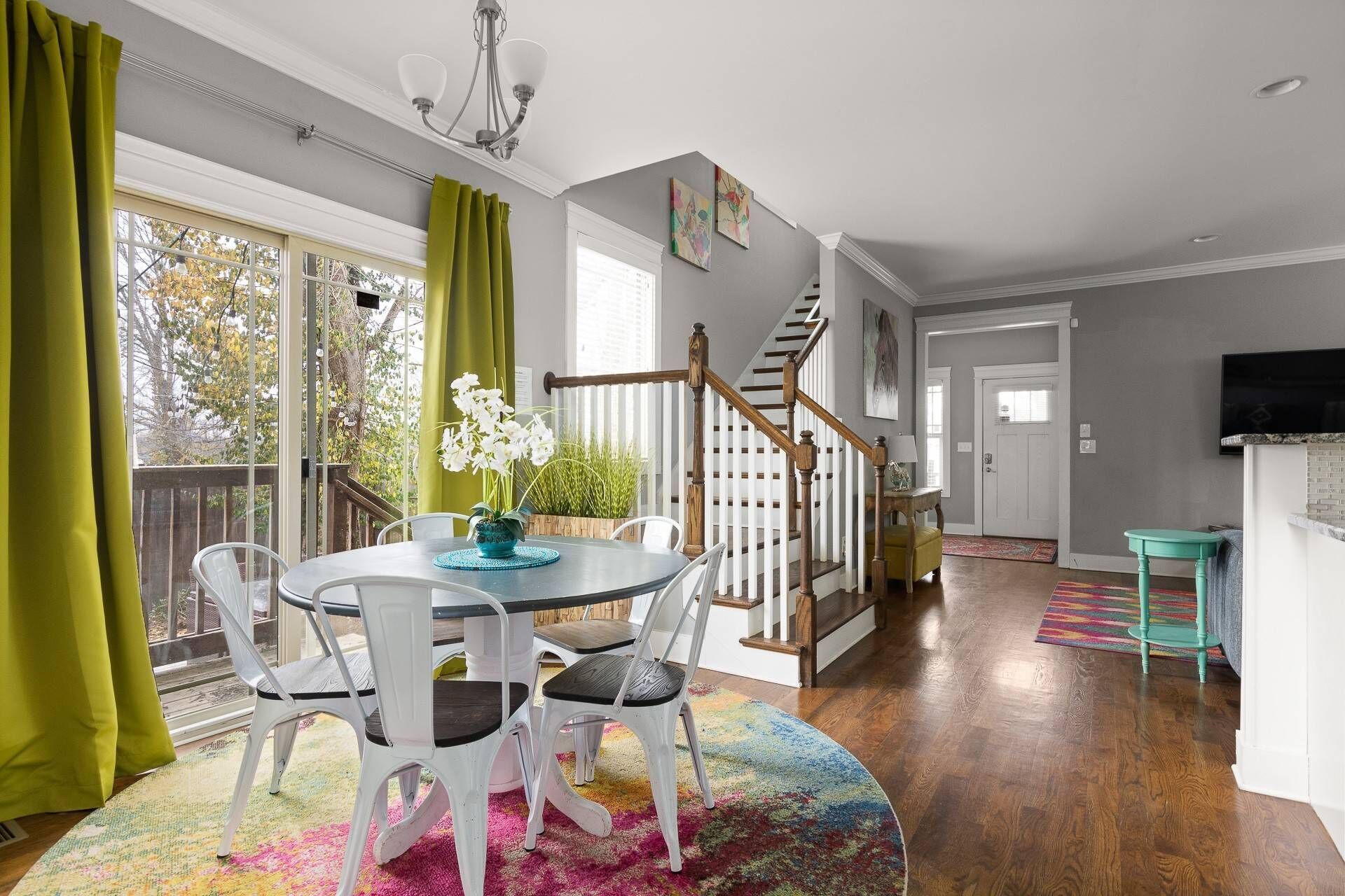 Chester ~ Unique East Nashville Home ~ Outdoor Space ~ 10 Min Downtown & Broadway ~ Fast Wifi