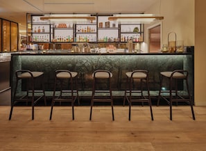 Bar (on property) - Adina Apartment Hotel Cologne (Cologne)