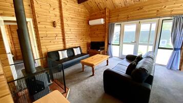 House | Living room | Flat-screen TV