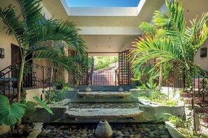Terrace/patio - Casa Cielo Iconic property with spectacular views, great for big groups (Cabo San Lucas)