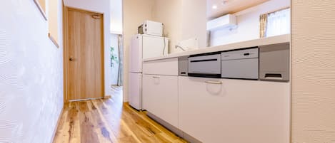 Villa, 3 habitaciones, para no fumadores | Cocineta privada | Refrigerador, microondas, parrilla de estufa y utensilios de cocina