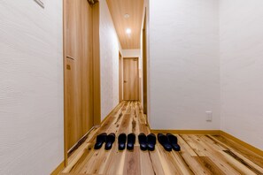 Interior entrance - Mt. Fuji Resort Club-ZEN- (Fujikawaguchiko)