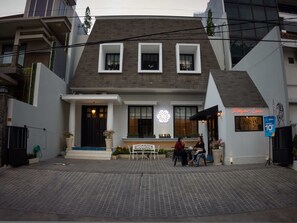 Fachada da propriedade