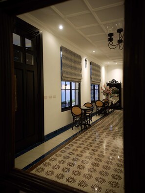 Sala de estar en el lobby