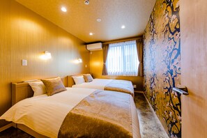 A hotel room with two beds, a wooden wall, and a floral wallpaper. - Mt. Fuji Resort Club-MIYABI- (Fujikawaguchiko)
