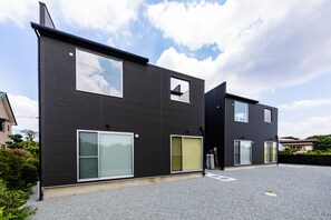 Front of property - Frame View Mt.Fuji Villa West (Fujikawaguchiko)