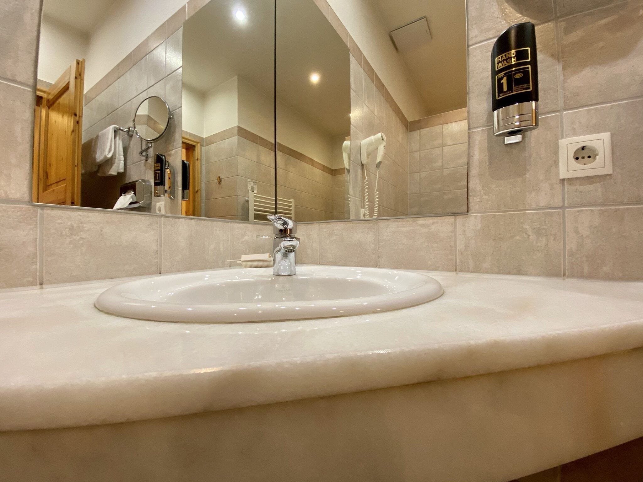 comfort double room, non smoking, balcony | bathroom | eco-friendly toiletries, hair dryer, heated floors, towels