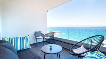 Panoramic Apartment | Terrace/patio