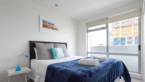 Apartment | 2 bedrooms, iron/ironing board, WiFi (free), bed sheets - 2 Brm Apt with Amazing Harbour Views, Level 30 (Auckland)