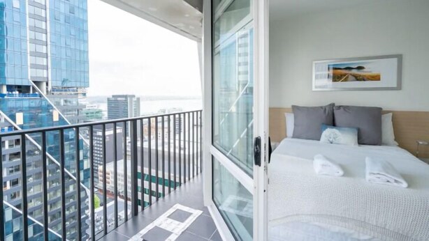 Balcony view - 2 Brm Apt with Stunning Harbour Views, Level 24 (Auckland)