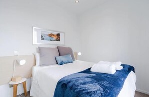 Apartment | 2 bedrooms, iron/ironing board, free WiFi, bed sheets - 2 Brm Apt with Stunning Harbour Views, Level 24 (Auckland)