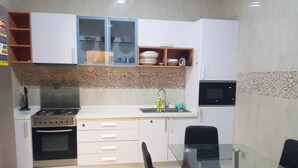 Deluxe Apartment | Private kitchen - Biagui Apartment (Guediawaye)