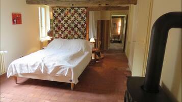 2 chambres, Wi-Fi gratuit, draps fournis
