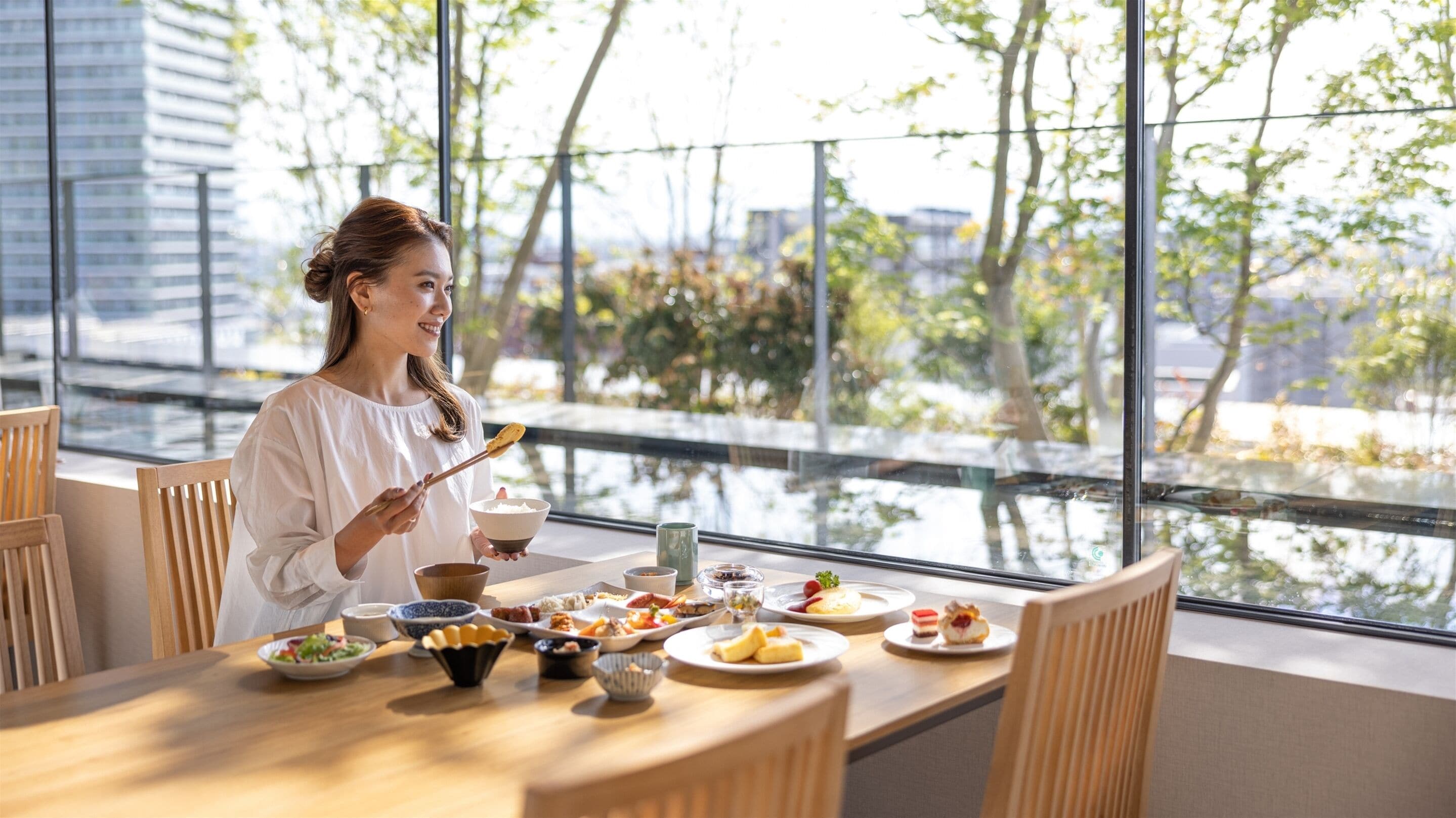 daily buffet breakfast (jpy 2750 per person)