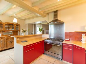 Réfrigérateur, micro-ondes, lave-vaisselle