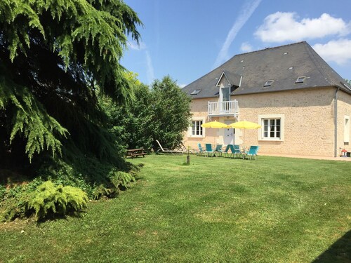 Charming Manor with Garden, Terrace, and Games Room near Le Mans