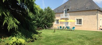 Manoir de charme avec jardin, salle de jeux et proche du Mans (25 min)