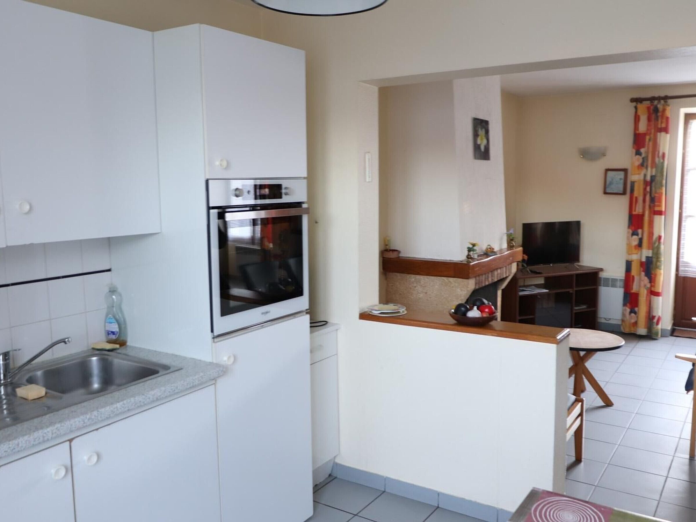 Gite Saint-Léonard-des-Bois, 3 bedrooms, 6 persons