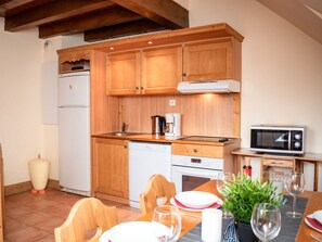 Fridge, microwave, dishwasher - Duplex 1 Room 6 Pax with Balconies and Parking (Uvernet-Fours)