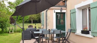 Charmantes renoviertes Landhaus mit WLAN und Haustiere erlaubt