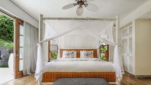 Villa, 4 Bedrooms | 4 bedrooms, desk, iron/ironing board, free WiFi
