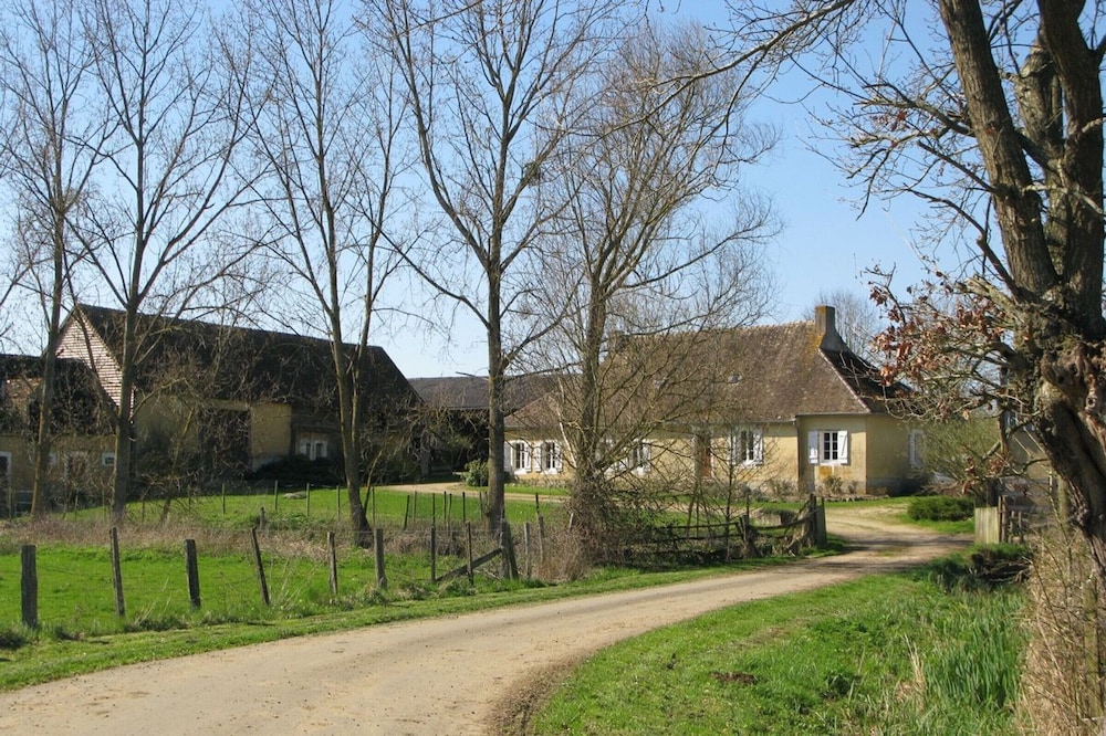 Gite Rouperroux-le-Coquet, 3 bedrooms, 6 persons
