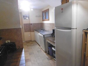 Fridge, microwave, dishwasher