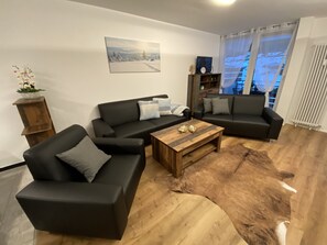 Smart-tv en een tafeltennistafel