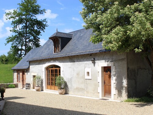 Charming cottage near Le Mans for 6 people, shops within walking distance, fully equipped