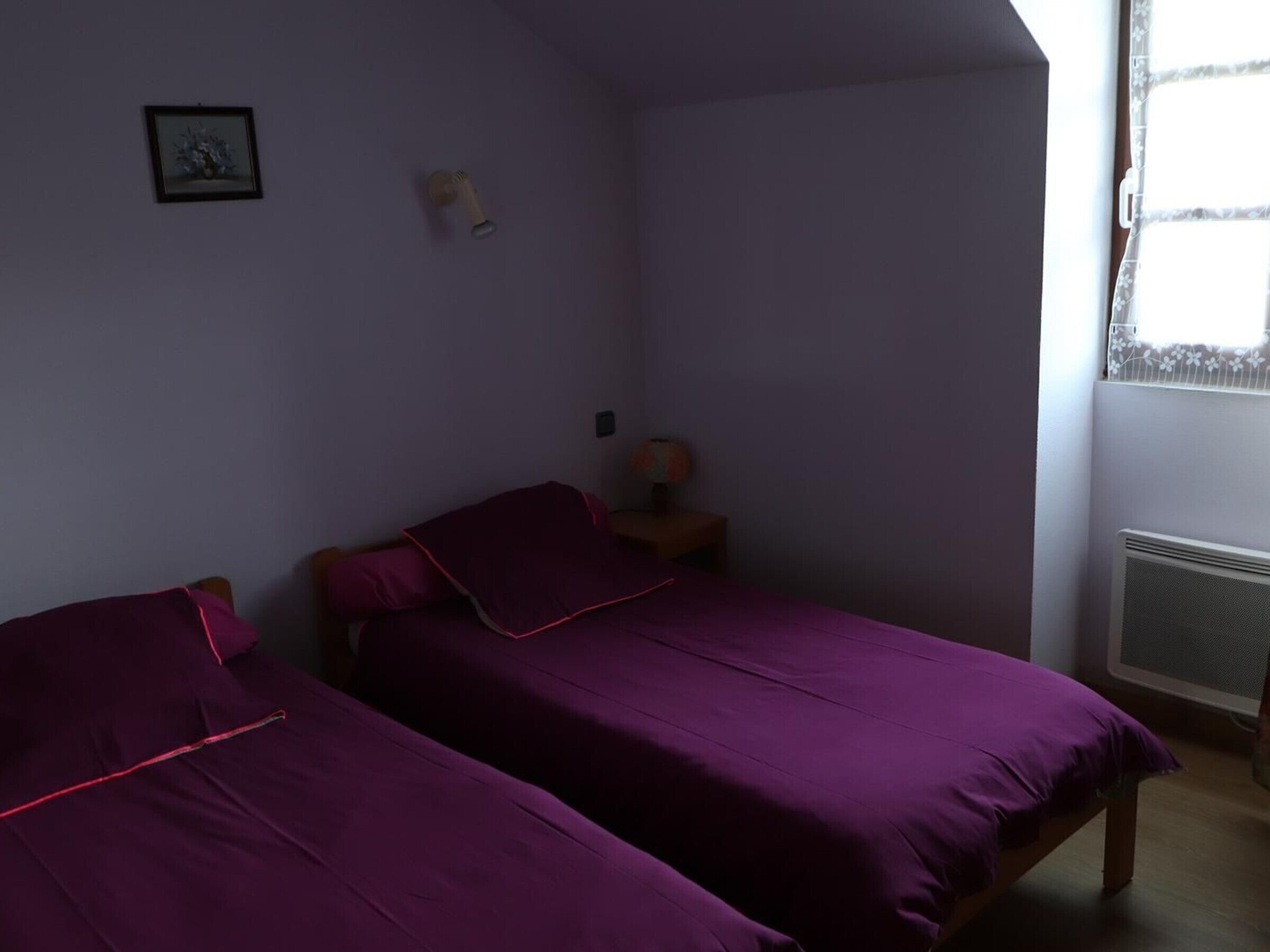 Gite Saint-Léonard-des-Bois, 3 bedrooms, 6 persons