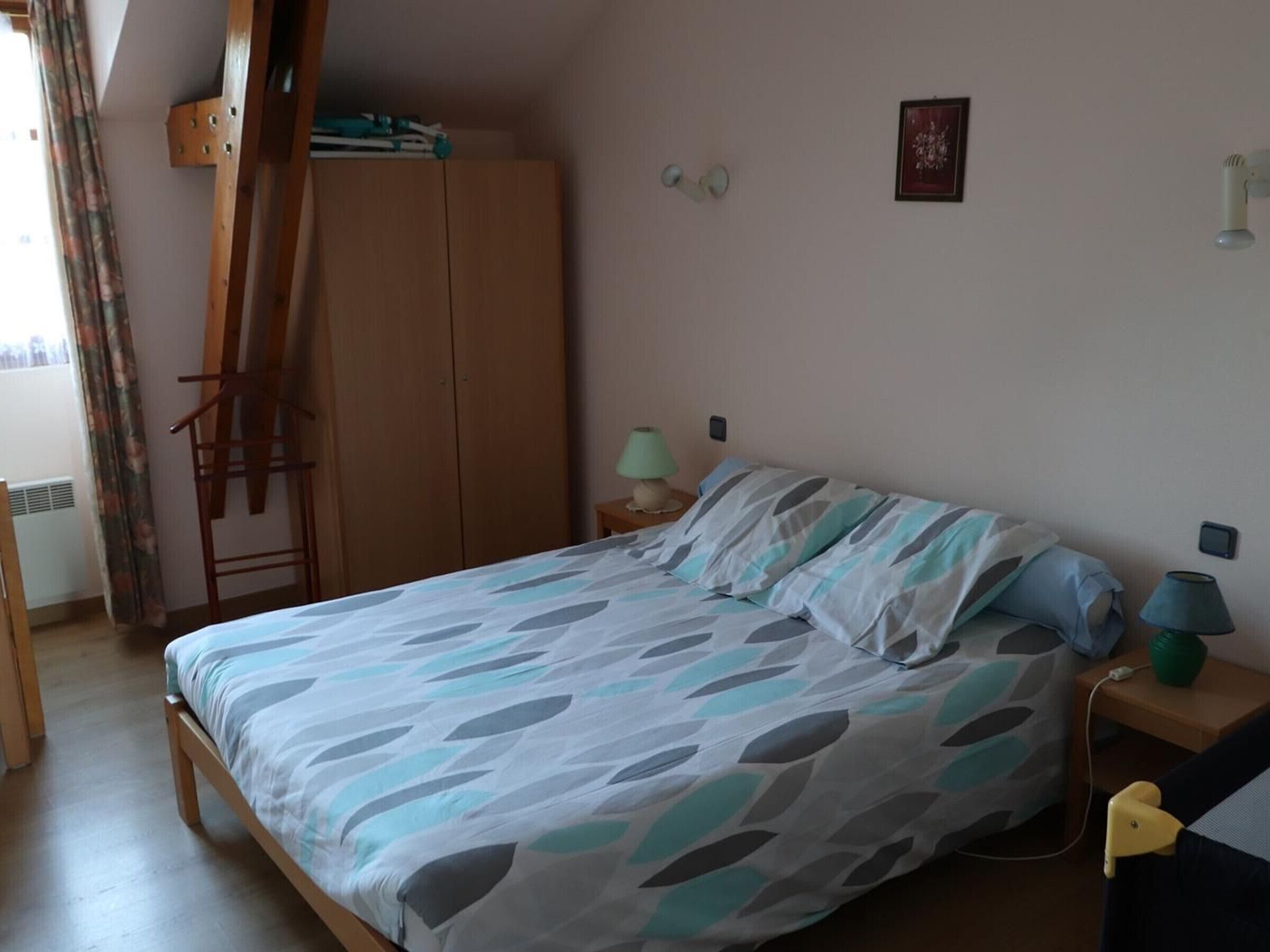 Gite Saint-Léonard-des-Bois, 3 bedrooms, 6 persons