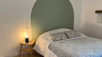 3 chambres, accès au Wi-Fi (inclus), literie fournie