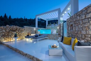 Property grounds - Dion Villa with Pool in Zakynthos Greece (Zakynthos)