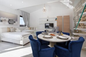Dining - Dion  Villa with Pool in Zakynthos Greece (Zakynthos)