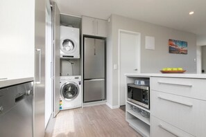 Apartment | Laundry