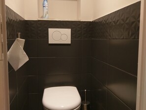 Bathroom - Beautiful 2-Bedroom Apartment with Balcony in the Heart of Les Belleville, Ski-In/Ski-Out (Les Menuires)