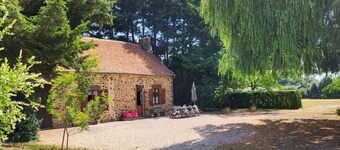 Maison de campagne au calme, jardin, cheminée, proche village et loisirs