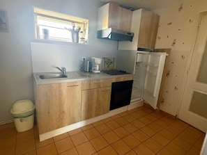 Fridge, microwave, dishwasher