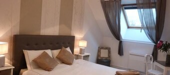 Renovated farmhouse with terrace, internet, and garage near Vallon-sur-Gée