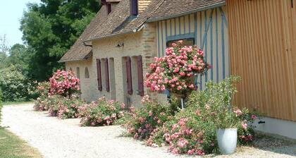 Charming Renovated Farmhouse with Pond and Bikes, Sleeps 8, Near Scenic Trails