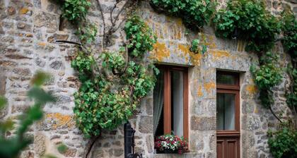Maison de campagne familiale aux Alpes mancelles - 3 chambres, cheminée et activités proches