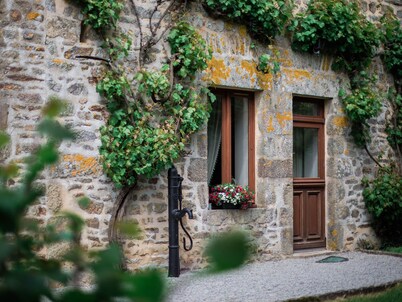 Charming Country House in Alps Mancelles, Near Le Mans – Family-Friendly with Fireplace & WiFi