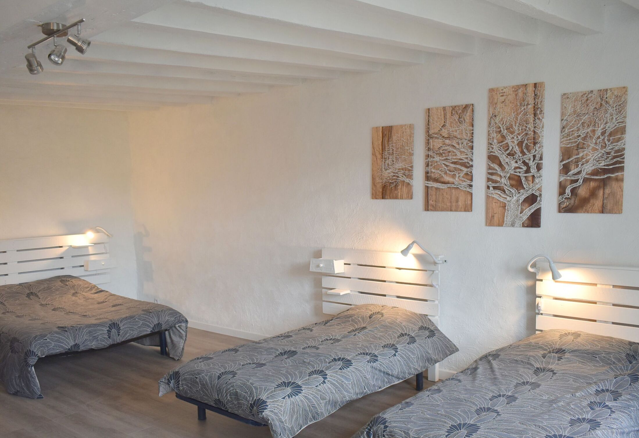 4 bedrooms, free WiFi