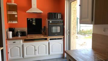 Køleskab, mikrobølgeovn, ovn, opvaskemaskine